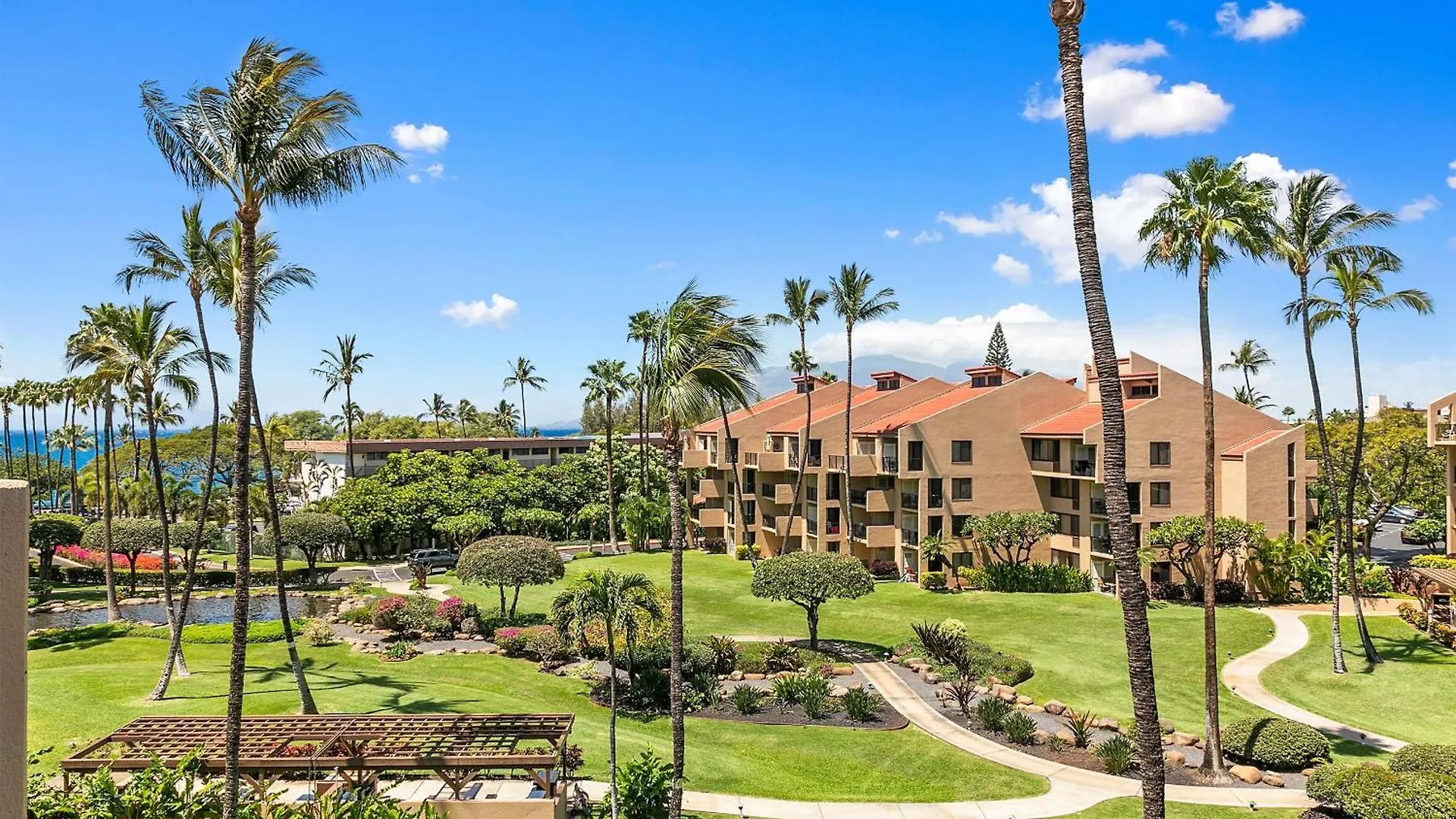 Nyaraló Kamaole Sands 7-406, Courtyard & Ocean Views, Ac Wailea